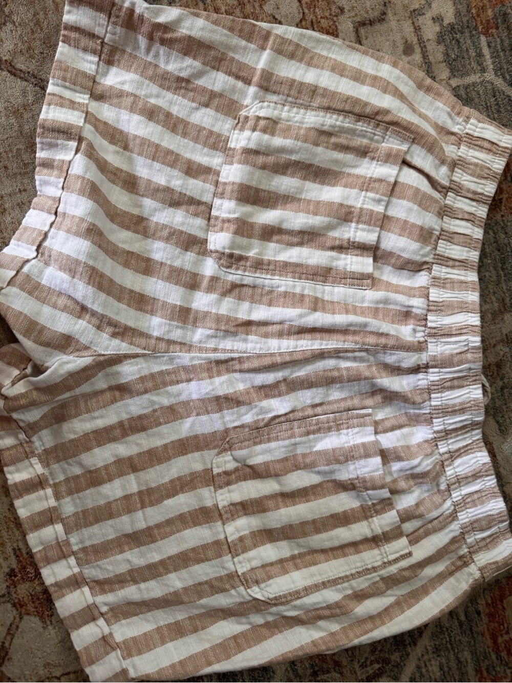 4 pairs of Old Navy Women's Shorts size large - Picture 8 of 16